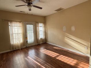 5 Moorefield Ct, Durham, NC 27705