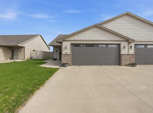 3804 E Brewster St, Sioux Falls, SD 57108