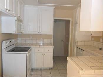 4th image of 31011 Everett Ct APT 11