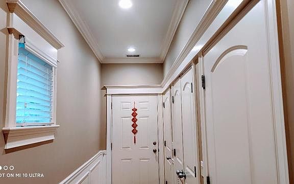 4th image of 5058 N Kimball Ave APT 2