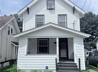 2132 10th St SW, Akron, OH 44314