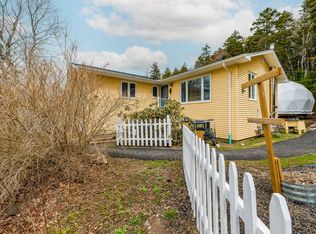 163 Lakeland St, Beaver Bank, NS B4G 1A6