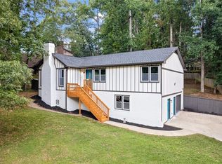 1521 Sundale Dr, Lawrenceville, GA 30046