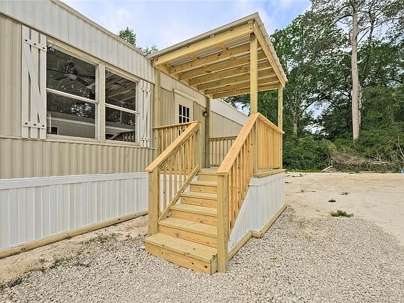 2nd image of 19346 Forest Lane Cir