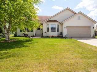 609 Tanglewood Trl, McHenry, IL 60050
