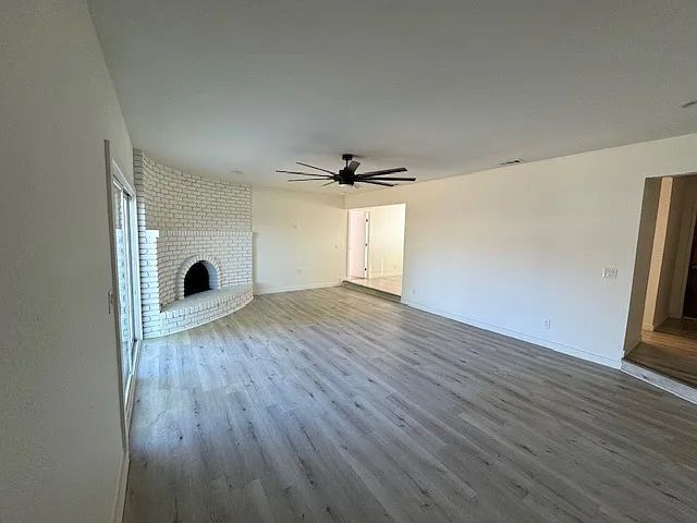 333 Greentree Rd — Photo 6