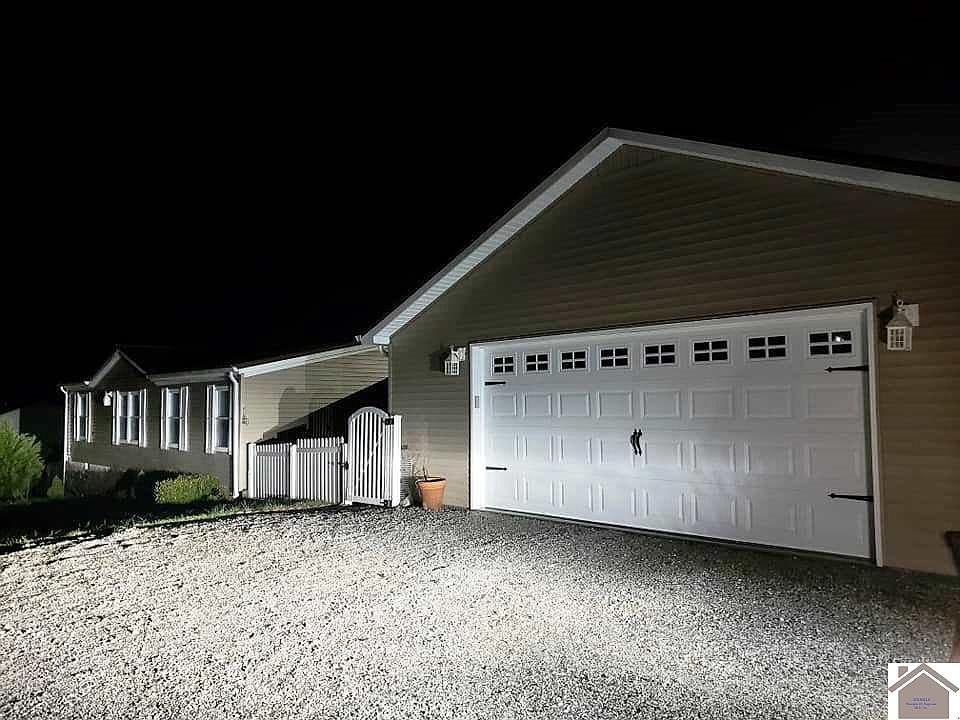 1st image of 303 Shamrock Ln