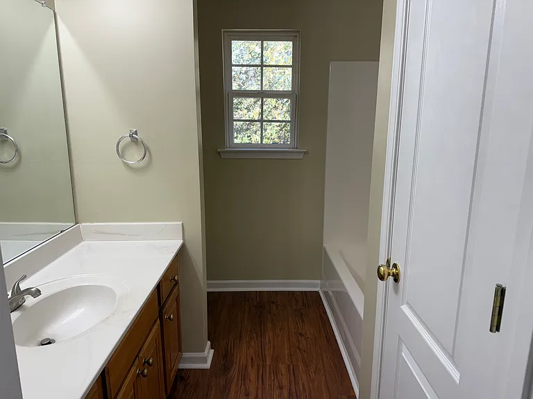 100 Wyngate Chase — Photo 6