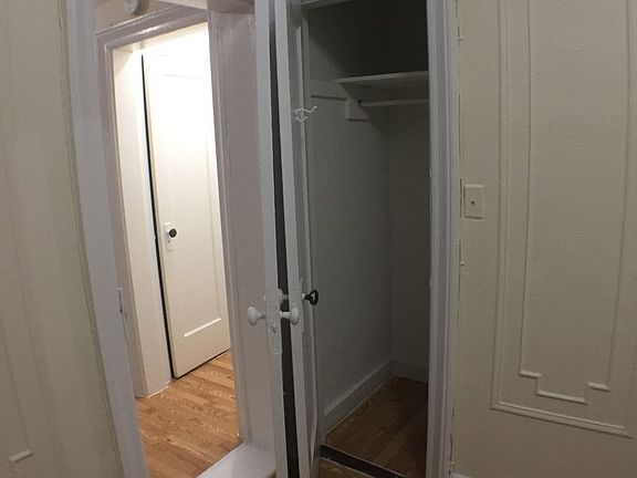 5th image of 4812 46th St APT A3