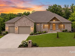 12412 Wildwood Dr, Rogers, AR 72756