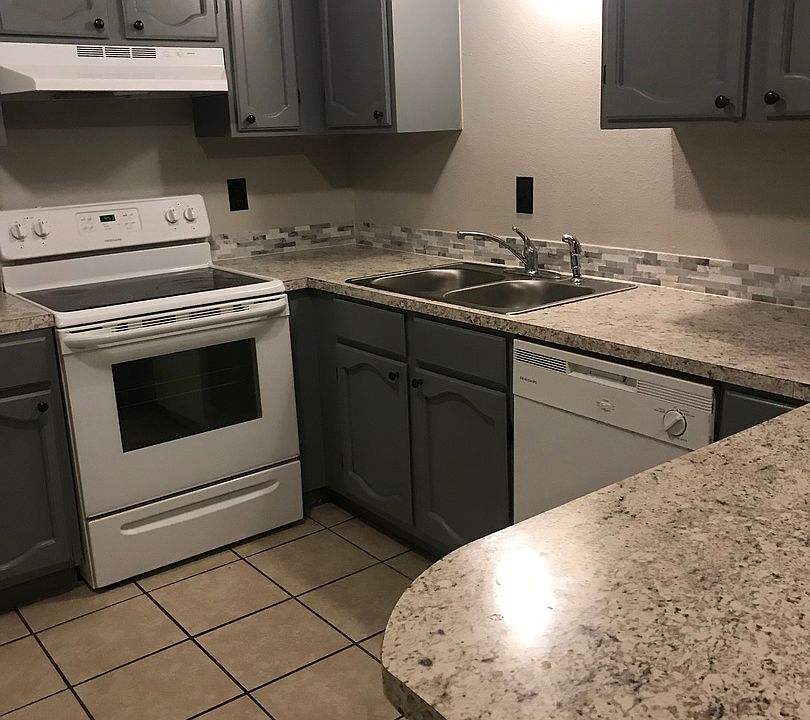 1st image of 312-318 E Saint Anne Pl #83EDDAD65