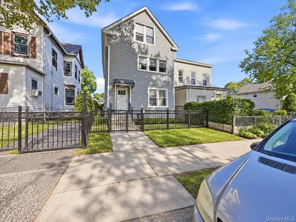 445 S 8th Avenue, Mount Vernon, NY 10550
