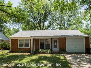 2025 Todd Rd, Manhattan, KS 66502