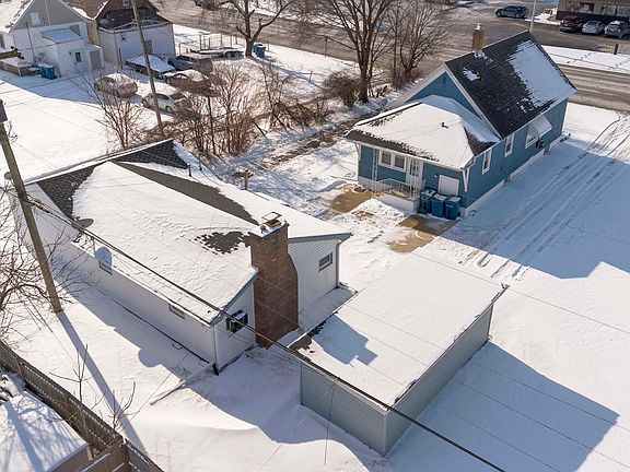 3rd image of 3333 Union Ave