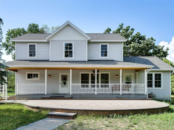 5801 Spencer Brook Dr NW, Cambridge, MN 55008