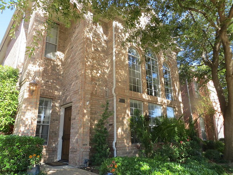 1st image of 5963 Rosebud Dr