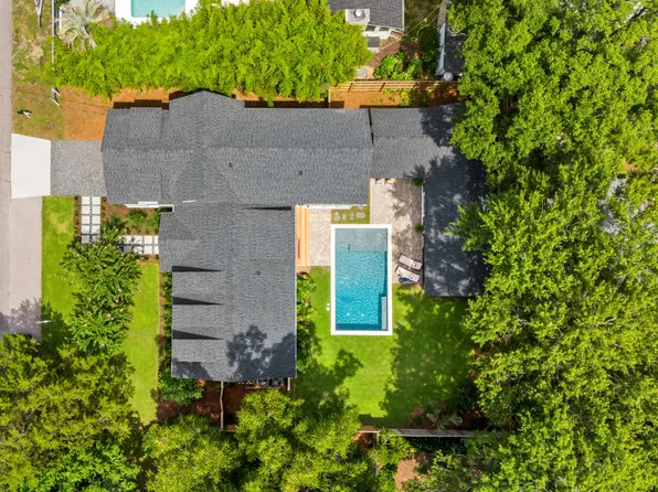 1405 Heather Dr, Mount Pleasant, SC 29464