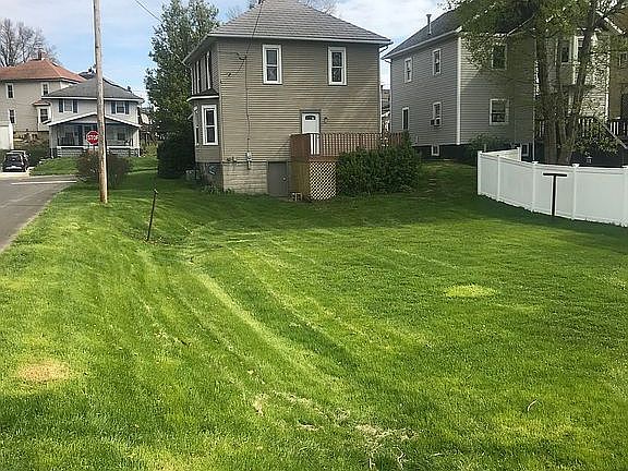 5th image of 1406 Stewart Ave