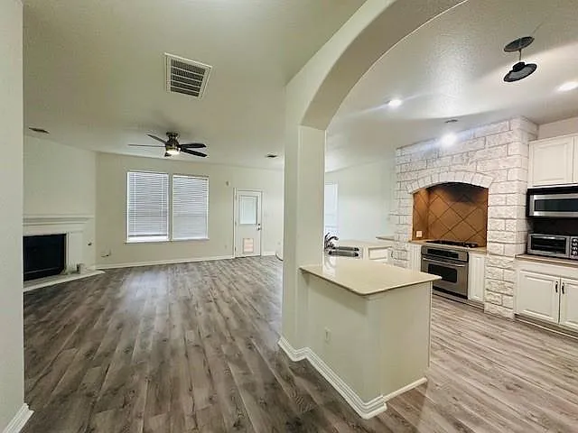 18501 Blue Pond Dr — Photo 10