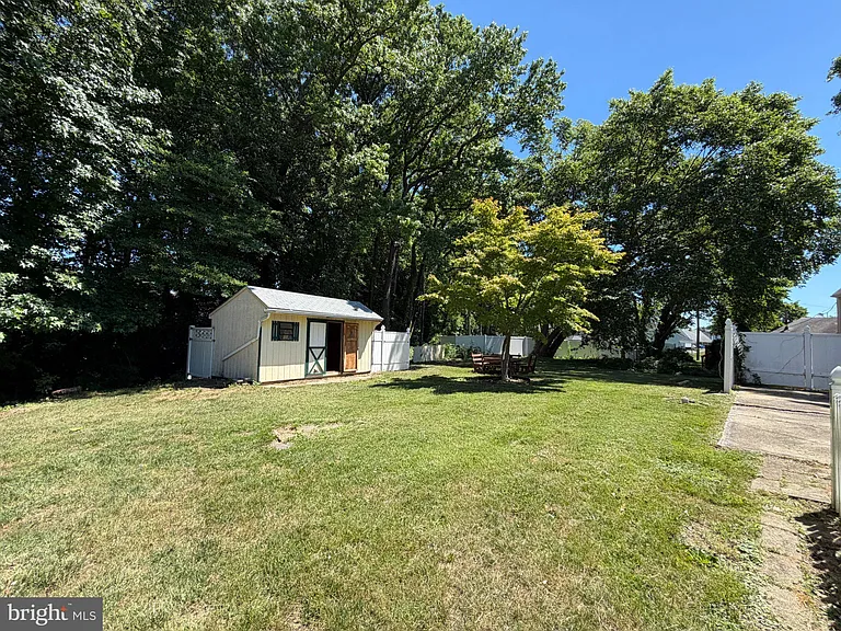 5 Pastoral Ln — Photo 5