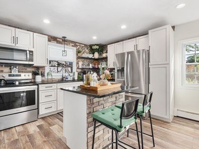 48 Glendale Ave, Peabody, MA, 01960