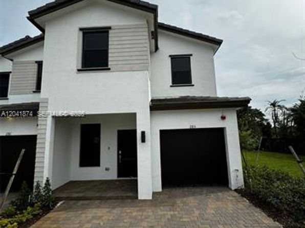 285 SW 159th Ln #Townhouse 285