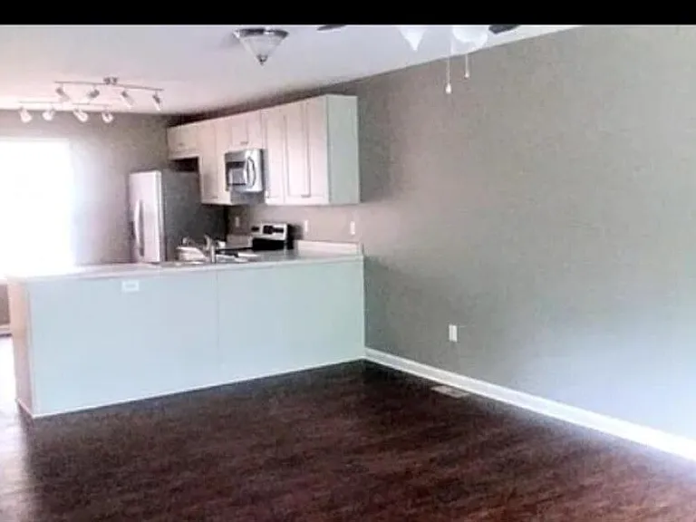 184 Strickland Ave — Photo 4
