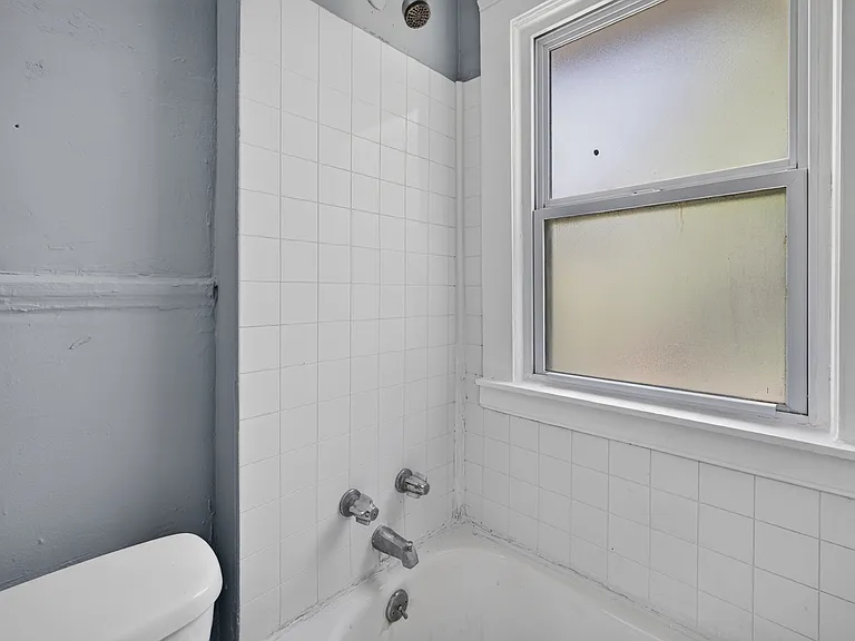 9920-22 Somerset Ave #9920 — Photo 12