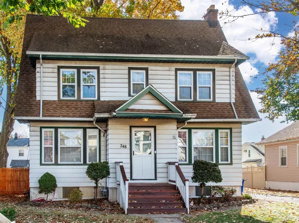 748 Chestnut St, Kearny, NJ 07032