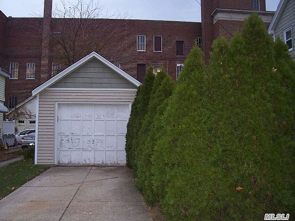 3rd image of 145 Lowell Ave