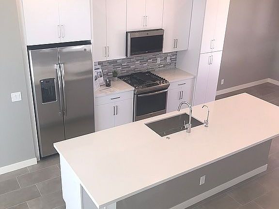 4th image of 1717 E Morten Ave Unit 60