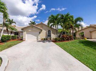 10517 Pelican Dr, Wellington, FL 33414