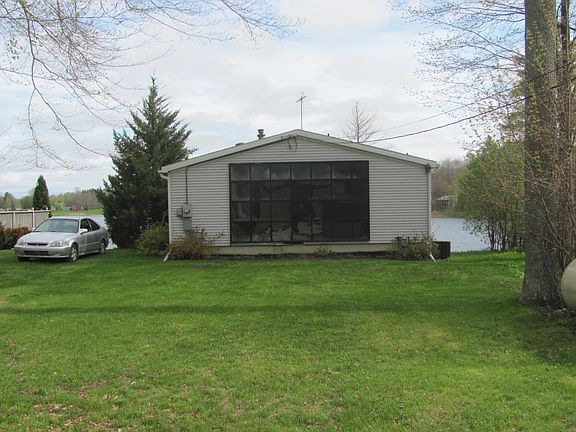 5th image of 4926 Beech Dr