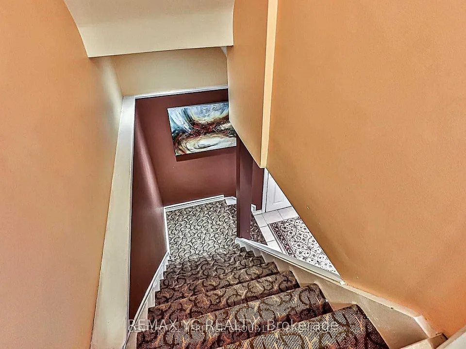 12 Monarchwood Cres #BASEMENT