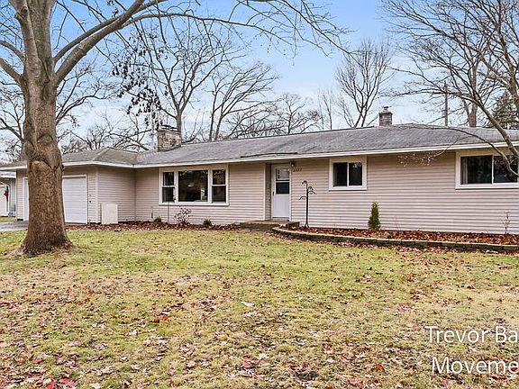 2nd image of 2337 Vincent Dr