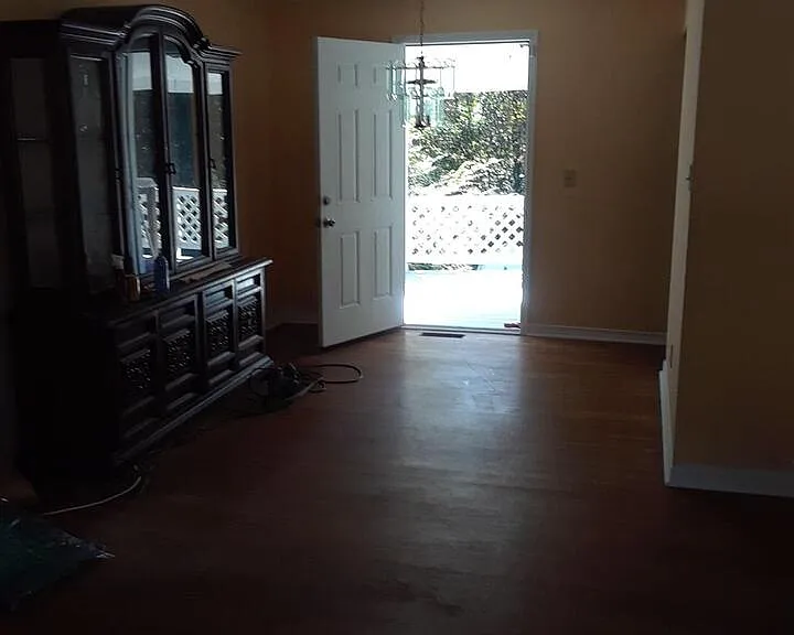 10527 Thrasher Rd — Photo 6