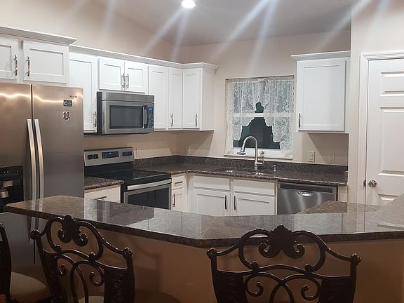 3rd image of 5835 N Decarlo Dr