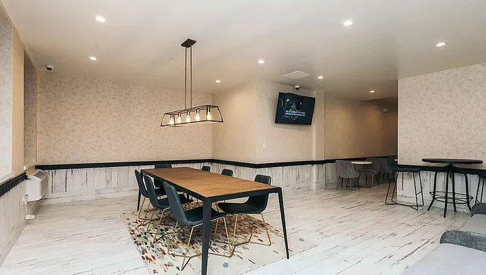 Rented by Spot It Realty LLC | media 31