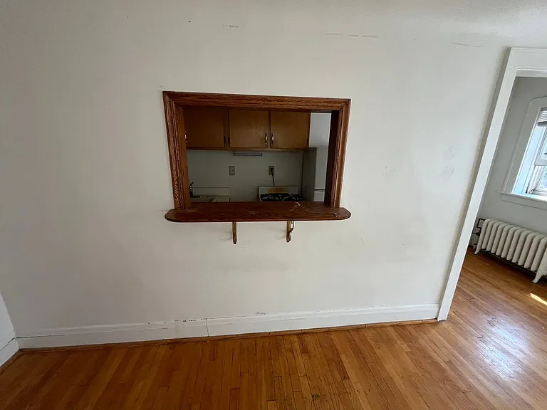 1345 N Astor St — Photo 6
