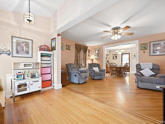 4th image of 56 Elmwood Street