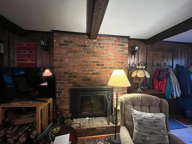 815 S East St — Photo 14