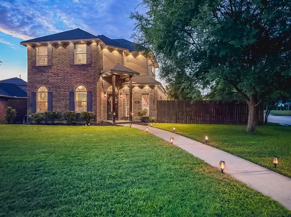 1504 Wade St, Corsicana, TX 75110