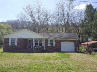 108 Langford Ln, Celina, TN 38551