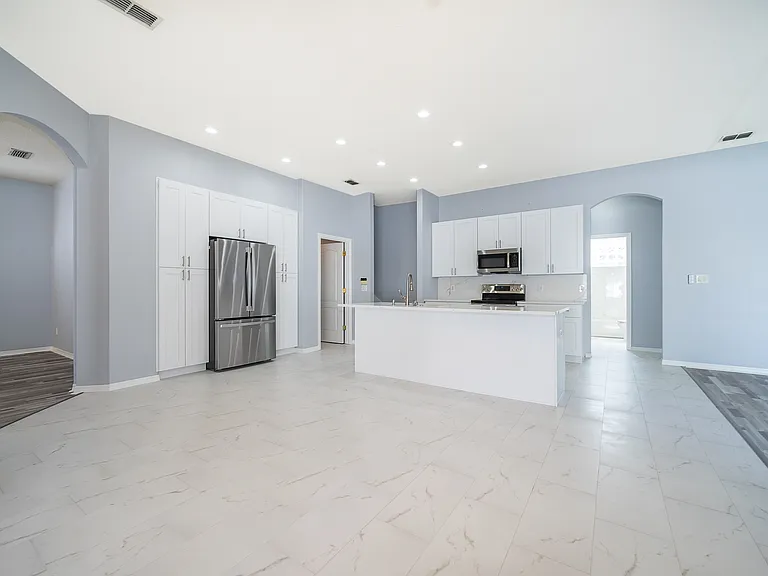 8119 Lake Crowell Cir — Photo 10