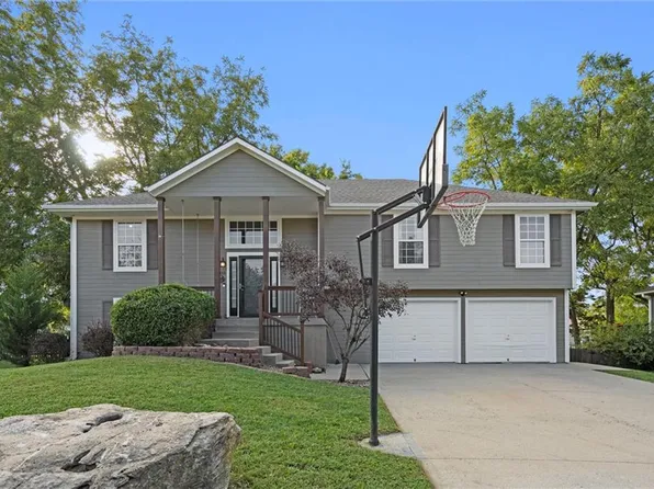 1003 Truman St, Pleasant Hill, MO 64080