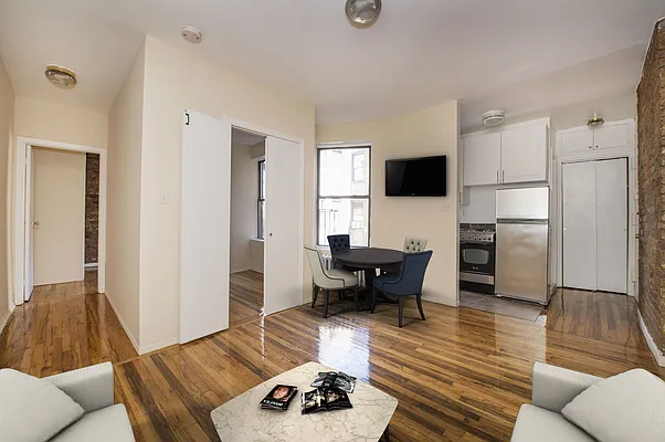 Rented by Bold New York | media 16