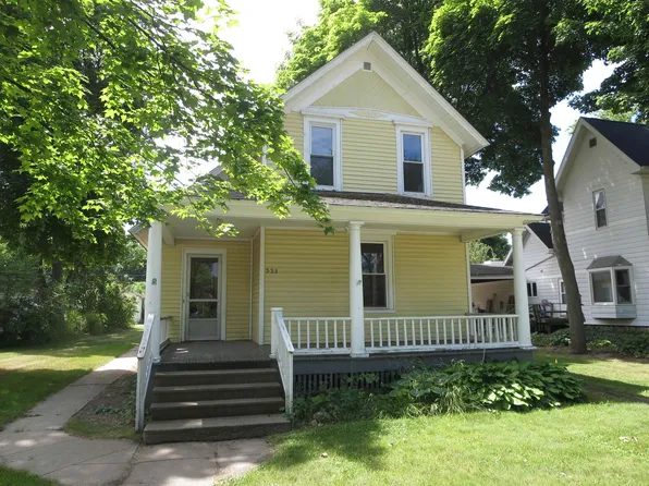 335 W Grout St, Gladwin, MI 48624