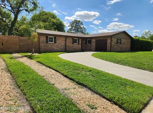 1045 Winstonian Way St, Jacksonville, FL 32221