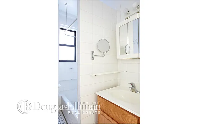 Rented by Douglas Elliman | media 18