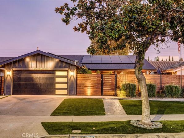 187 S Shattuck Pl, Orange, CA 92866